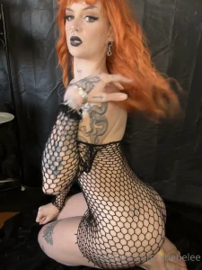 Peaches first photo set