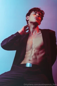 Amazing bundle deal just landed on my main of account 40 videos for