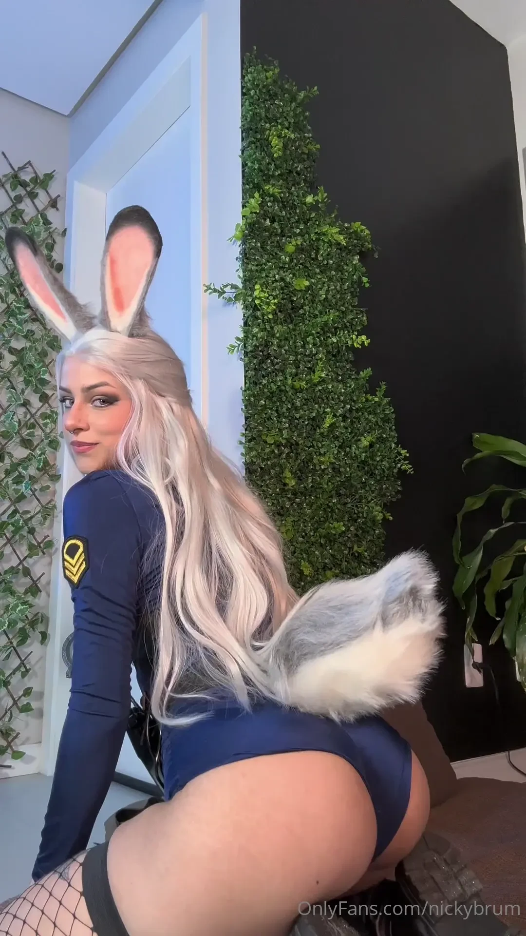 Ooh uh you probably didn t know but a bunny can call another bunny 