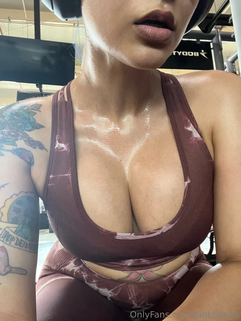 Hiiiiiiiiiii moommy s baack with a photodump of the stuff i did for part 4 