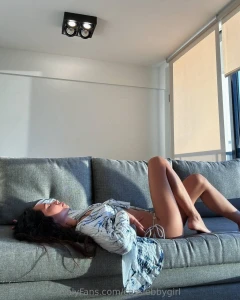 I m the kind of girl who loves to get naughty while the sun is still