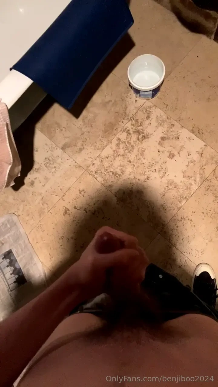 Who wants to see me cum part 8 