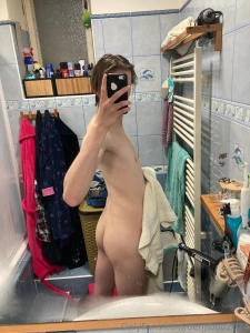 Is my ass too small or just right part 1