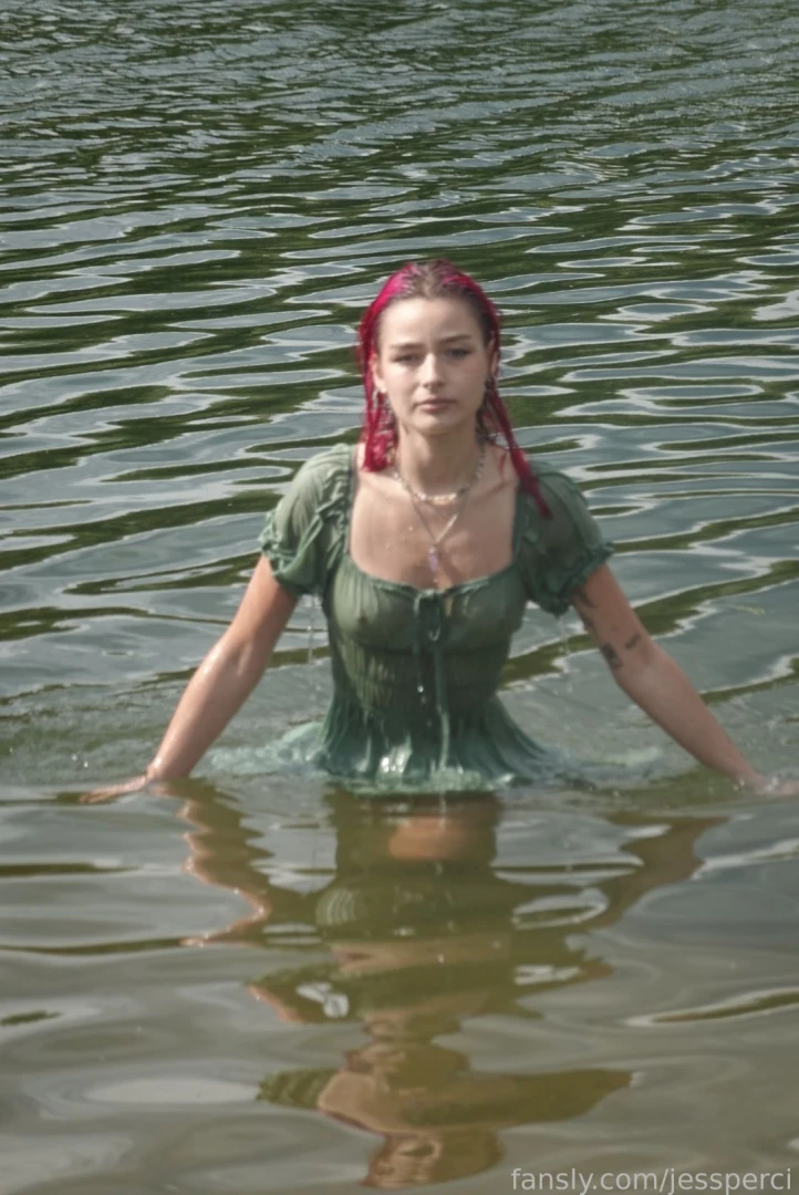 Some photos from a recent photoshoot not edited but still cute part 21 