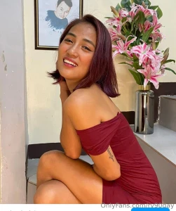 I could say what s on my mind or let this smile do the talking
