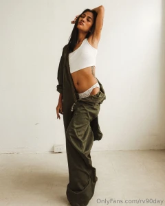 Strike a pose and strut your stuff