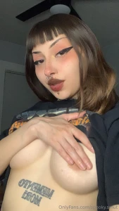 Some boobies to get u through the rest of your day part 9
