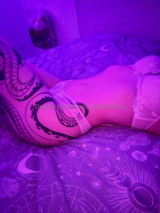 Sorry sweethearts i can t give it all to you at once that d ruin the part 3