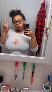 Good night thinking about coming back i miss yall