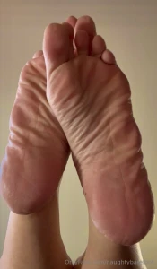View from below so soft so big so meaty so in your dreams