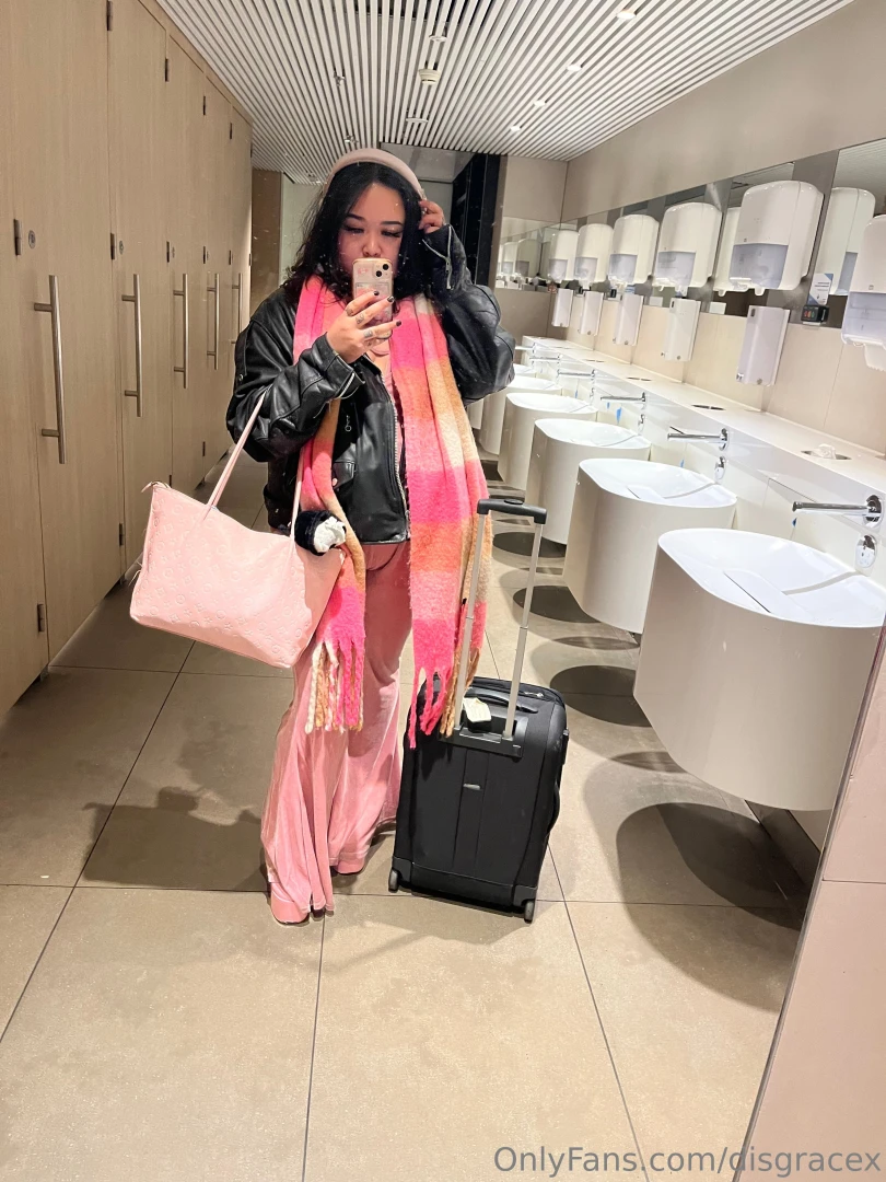 Where we going daddy flashing 3 