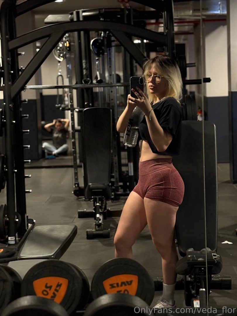Fuaa hoy el gym si que ha estado pesado creo necesito una ducha fria 