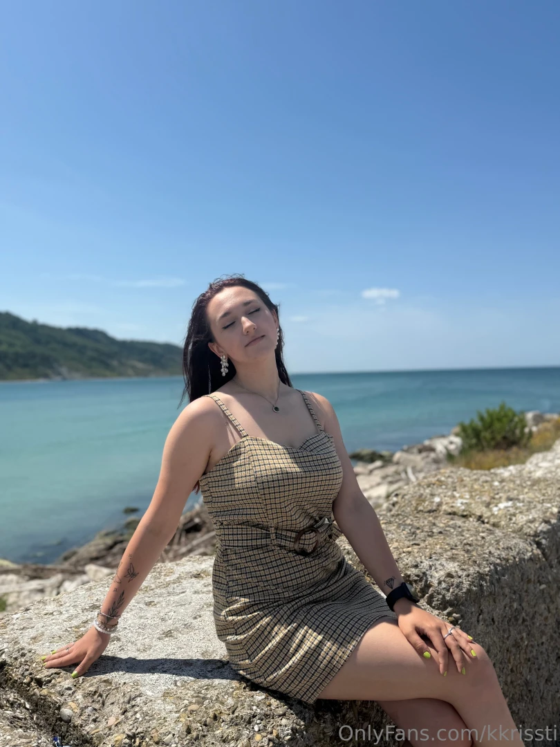 I love the sea very much and you part 1 