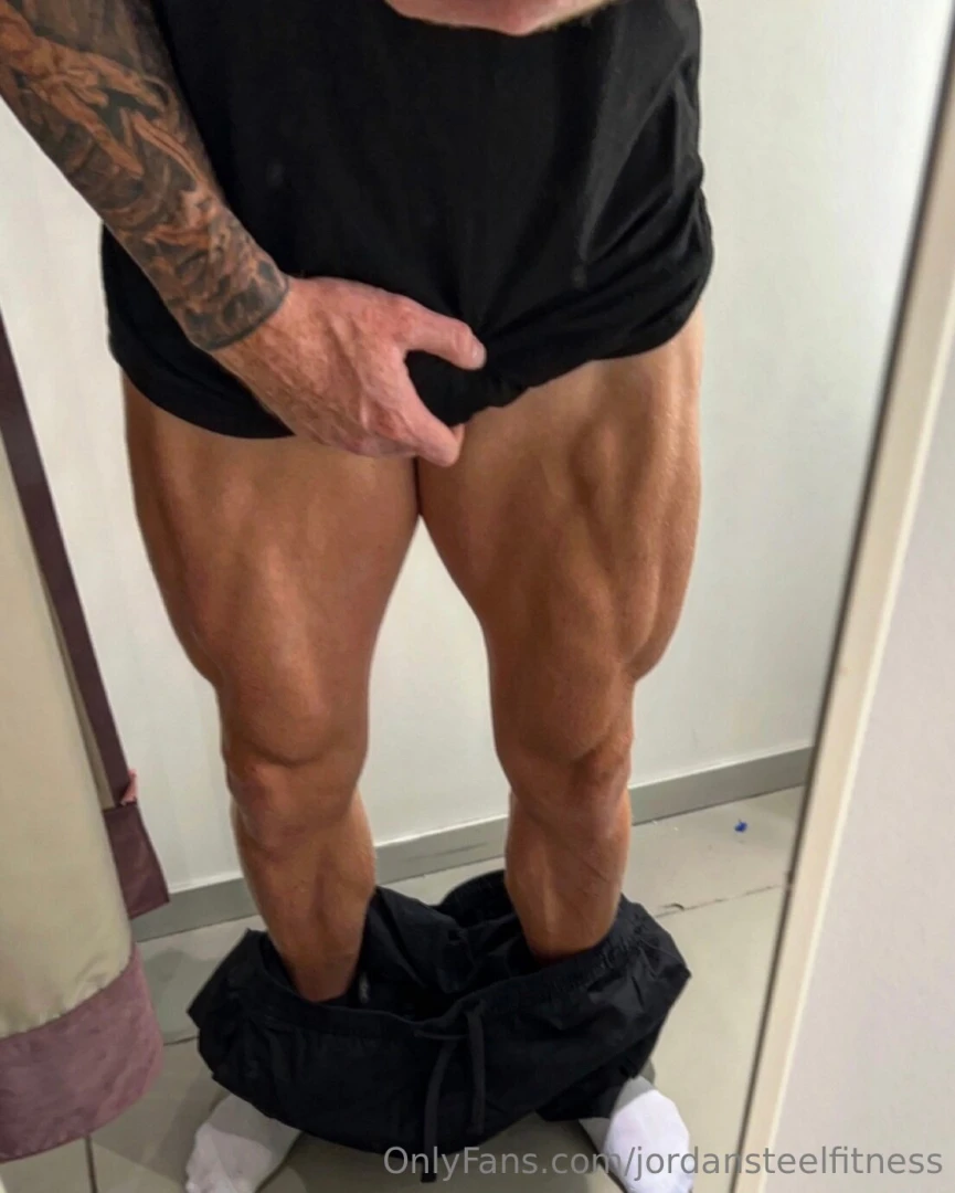 What are you looking for i see you trying to peak underneath 