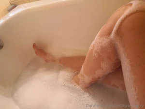 Vorresti giocare con me nella vasca