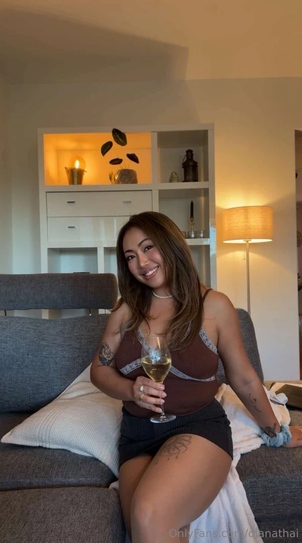 Hihi ska vi ta vit vin eller bjuder du mig p r tt 