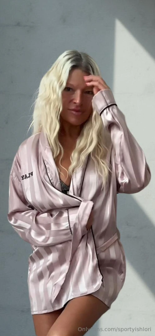 Thank you to all of my fans amp followers i love you so much thanks 