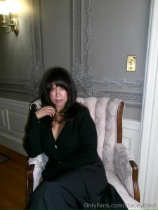 Sitting pretty part 406