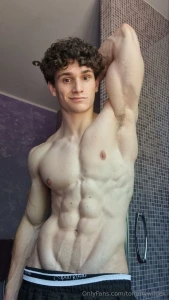 Just flexing today part 3