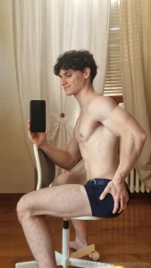 Working out the glutes today who wants to see more part 1