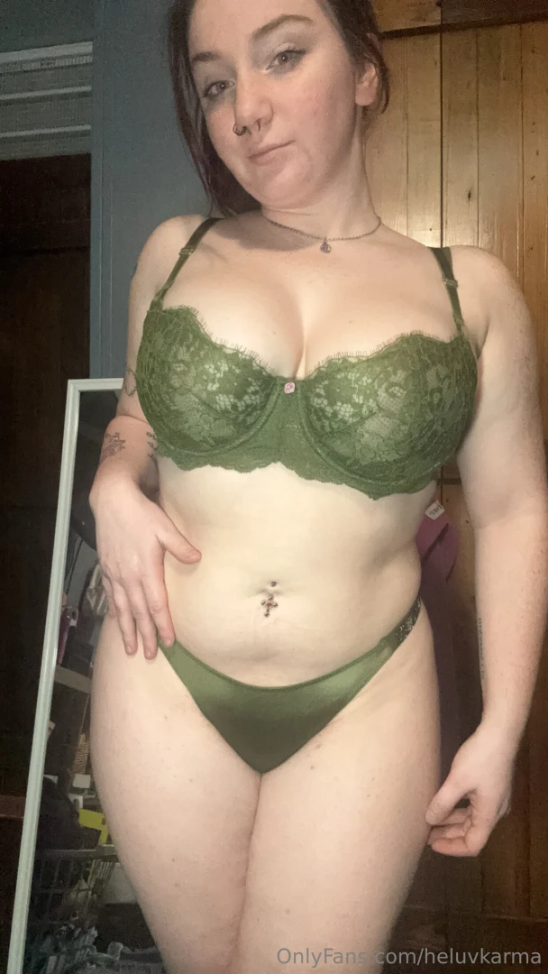 My favorite paypiggy sent me a vs gift card wanna compete to be my part 6 