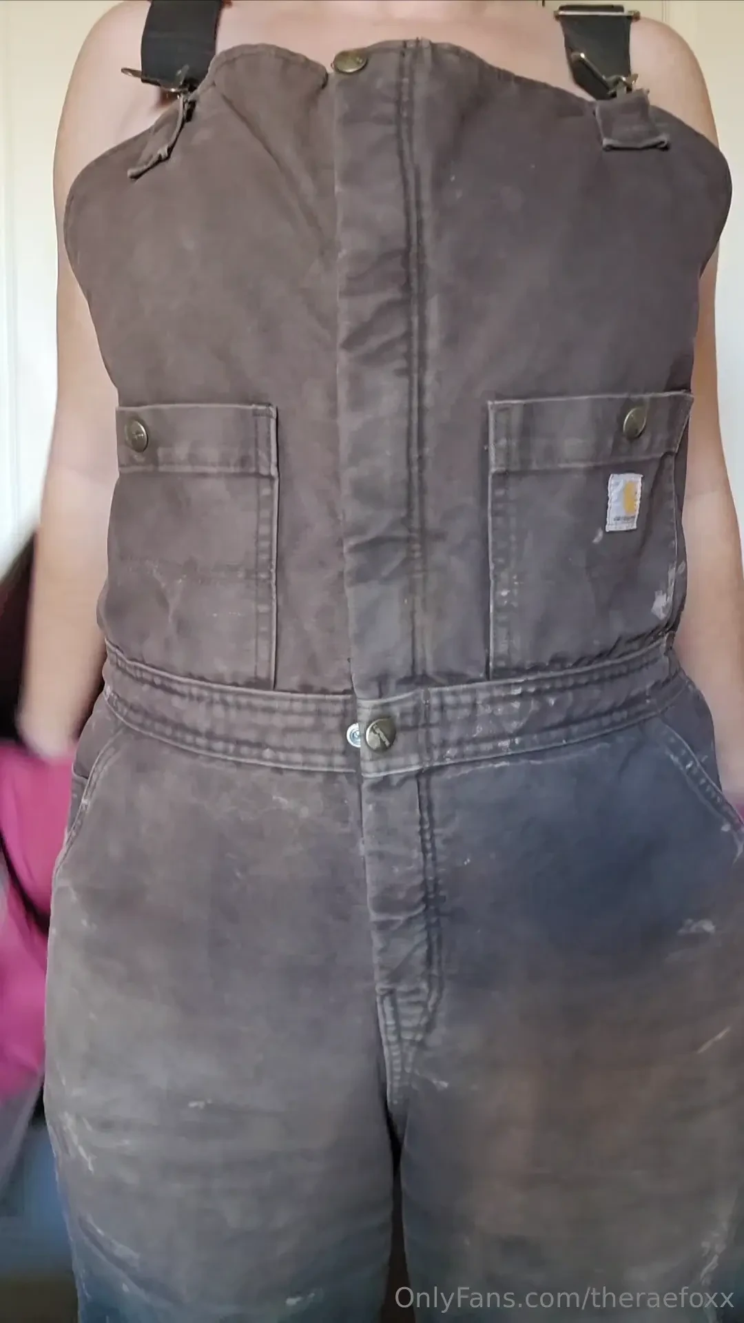 Early morning ranch work its so cold so i bundled up 