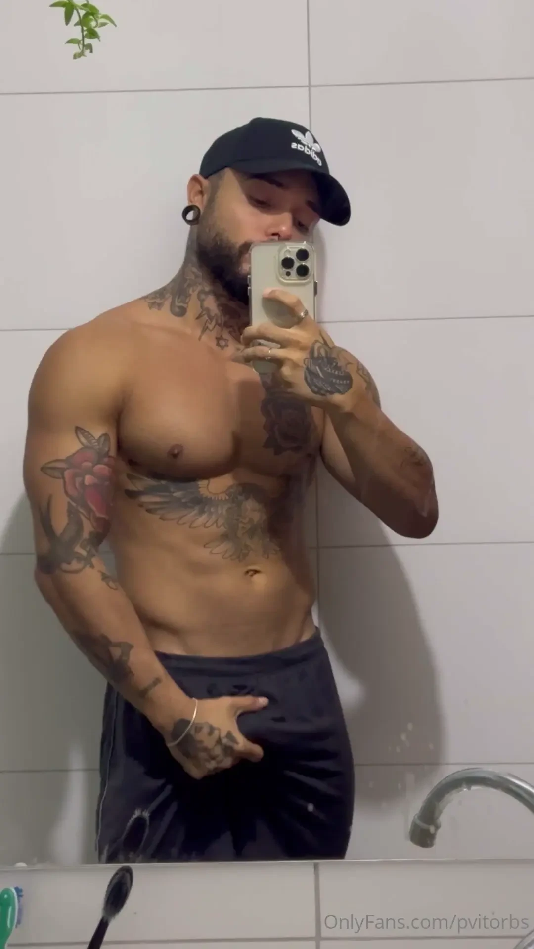 Woke up so horny today had to 