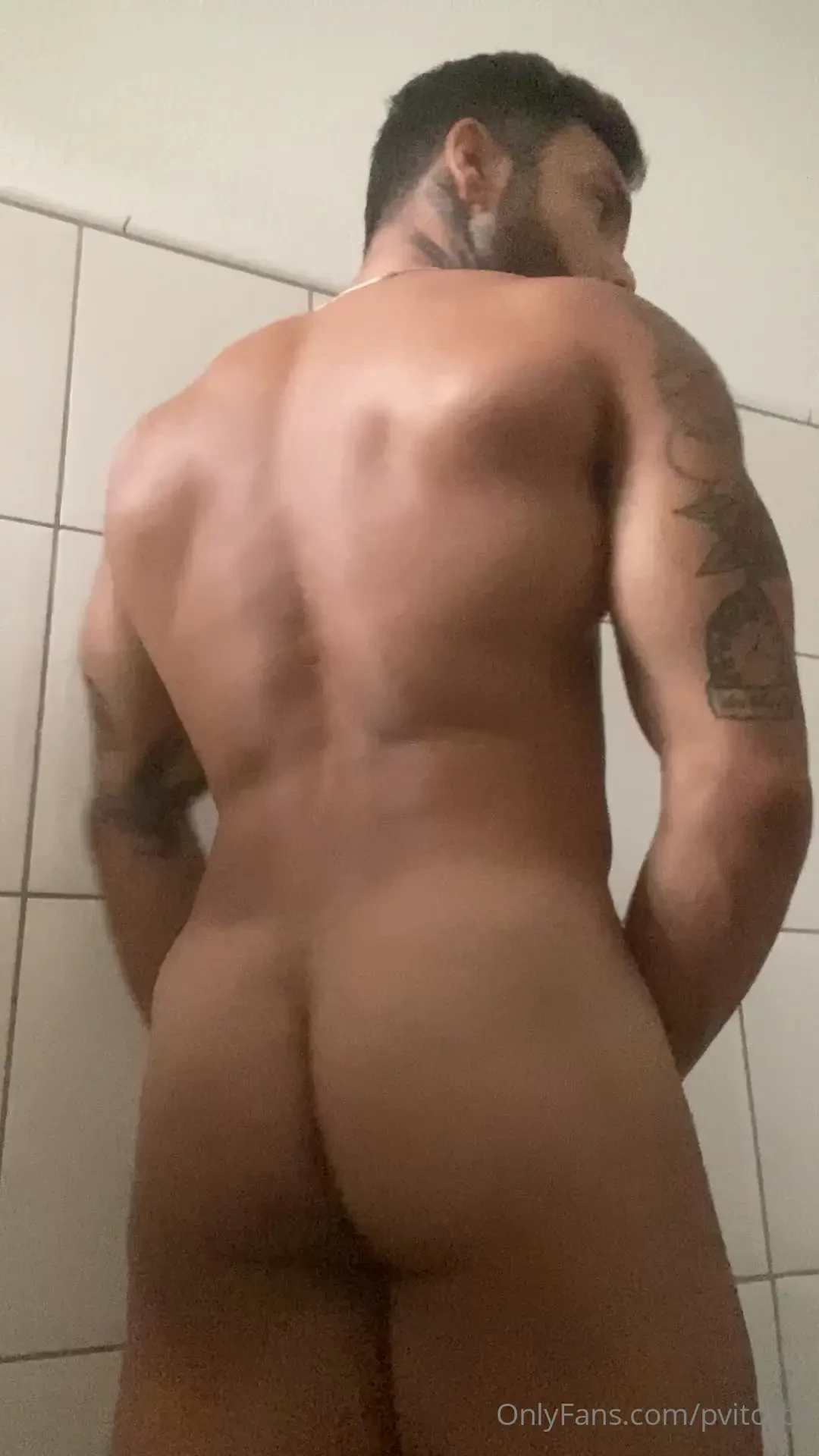 Bateu um tesao a tarde tive que gozar 