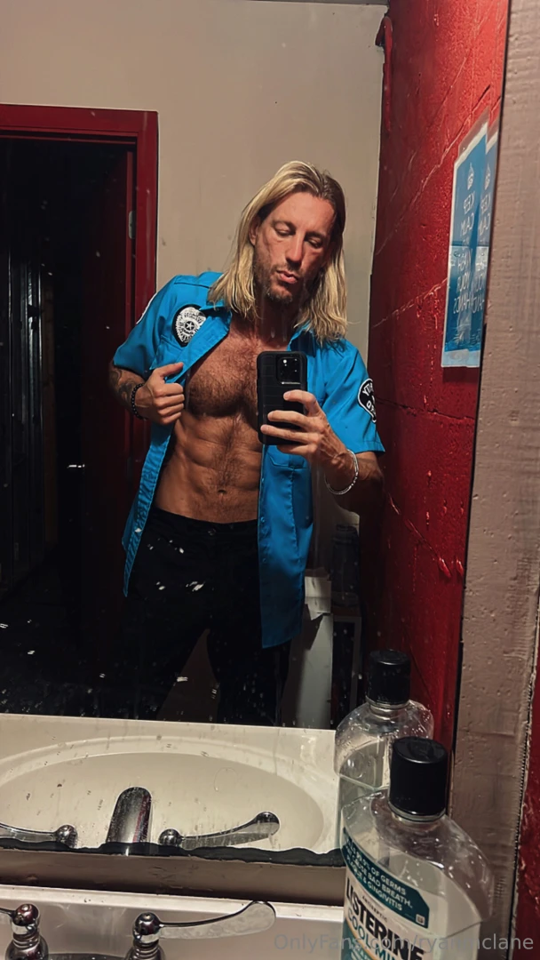 I ll get to all dms tomorrow xo 