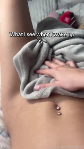 I m 100 sure you did not expect to see that lol ass gym leggings