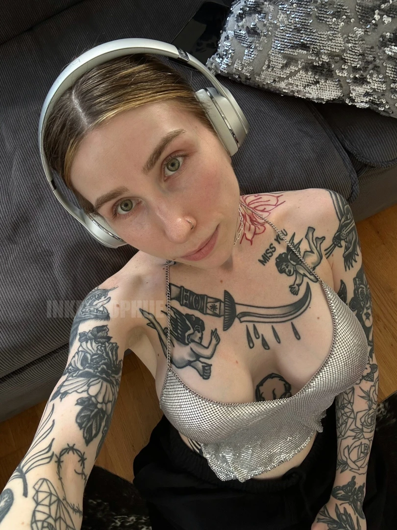 Es warten hunderte nudes ein gratis facial sextape auf inkedsophiie 