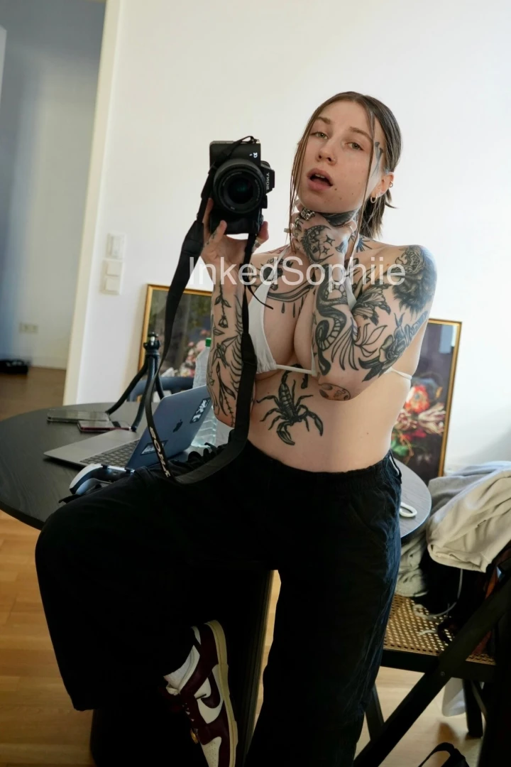 Gratis facial sextape f r neue subs auf inkedsophiie ich poste dort t 