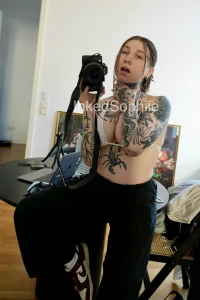 Gratis facial sextape f r neue subs auf inkedsophiie ich poste dort t