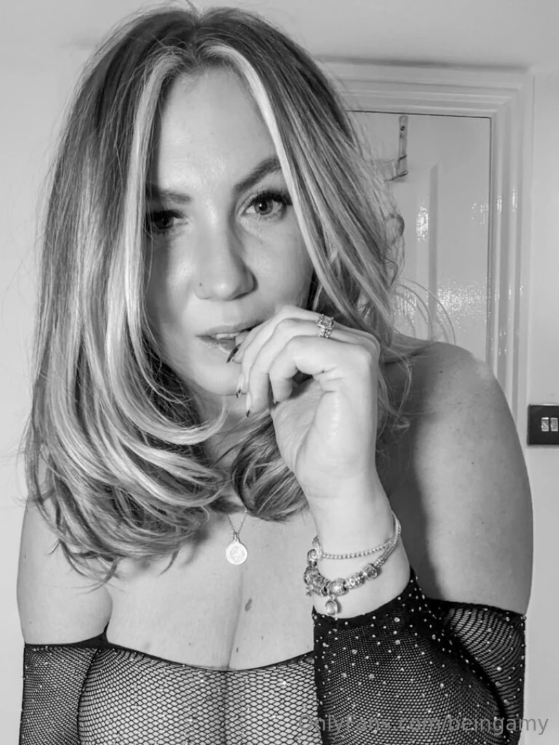 Massive content sale happening this weekend over on my vip page come 