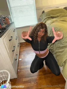 Try new gif app what you think