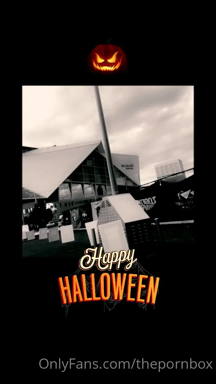 Out here just doing some public drinking opps sorry i mean public 