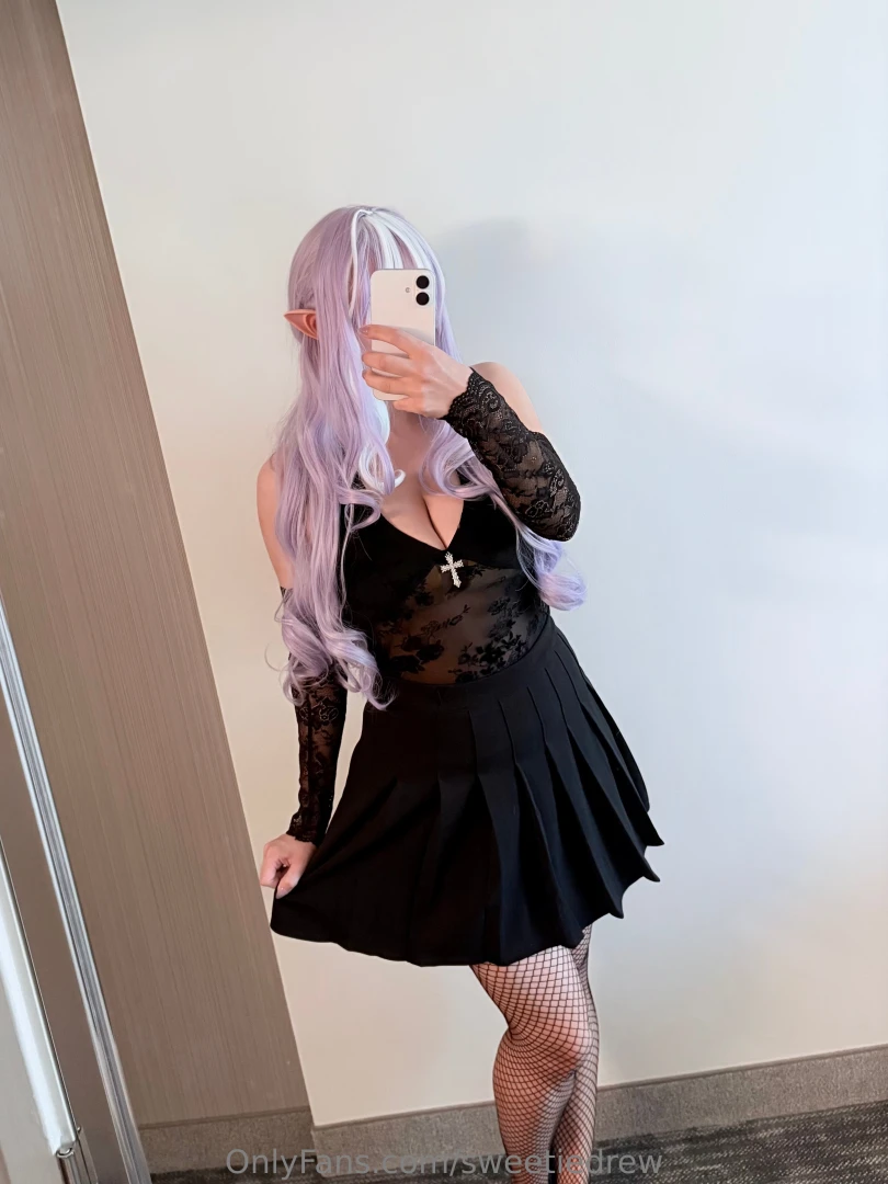 And here s a preview of my goth vivian i ll be available later tonight 