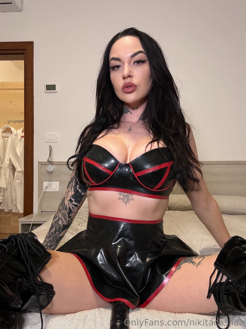 Your favourite goddess part 5 