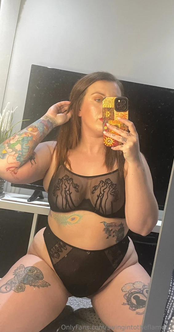 Sexy sunday in this matching set 