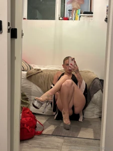 Just filled a full stop tease to nude ppv message me