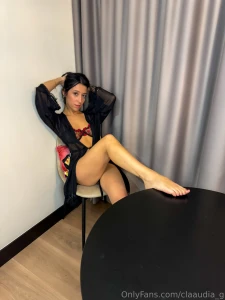 Guess what i m hiding underneath