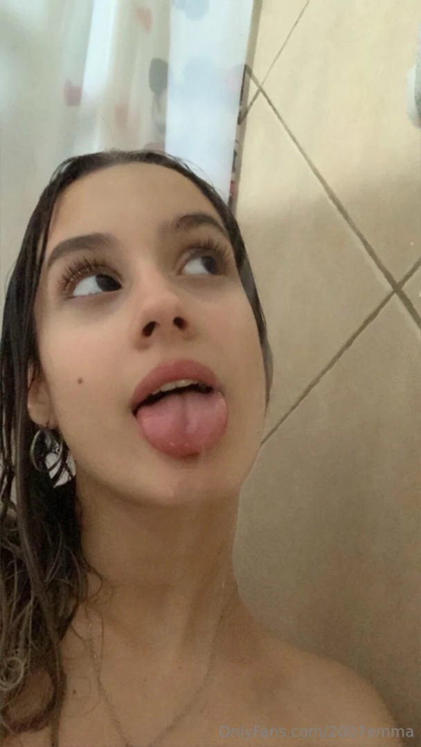 I swear i wasn t trying to be naughty it just kinda happened 