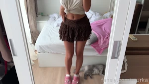 How nice it is to wear a skirt in hot weather and not wear panties