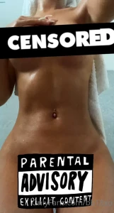 Who wants the full uncensored picture in there inbox what a picture my