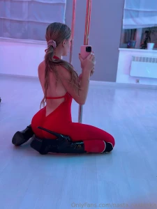 Pr m m zaj mav kon ek