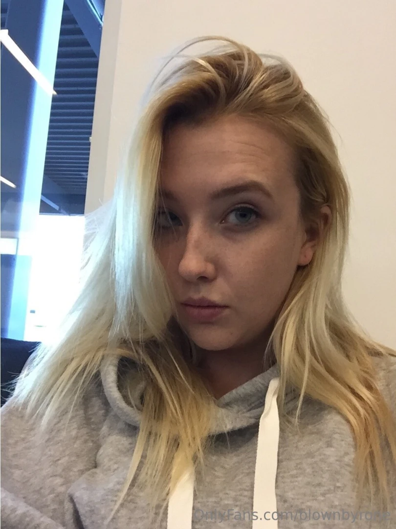 Stop asking me what my love language is it s dick in me and hand on my 