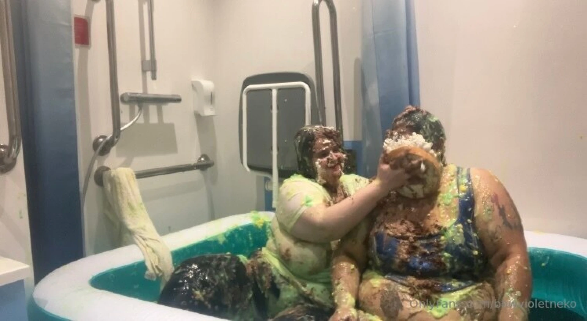 At 1pm a very messy wam video of myself and u460908810 goes live on my part 2 