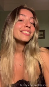 Hola amores just a little bit about myself i u all me hot blonde fyp