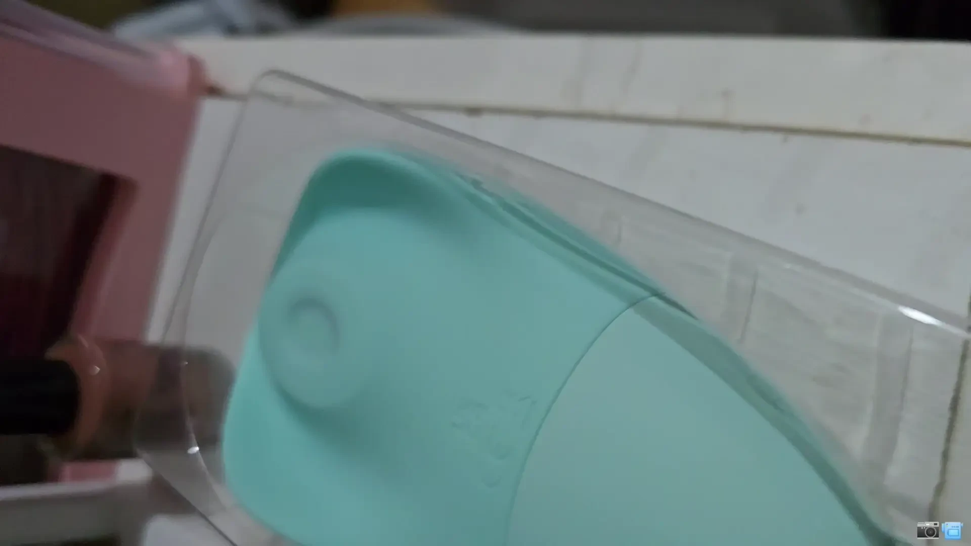 Ecco l avevo detto gli altri due il corriere la dati a non so chi 