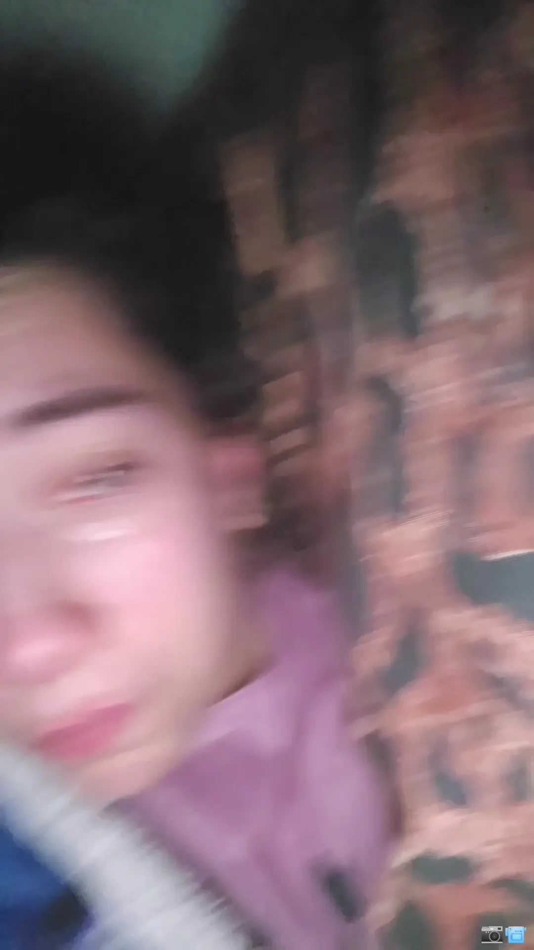 Penso al futuro senza chi voglio bene e mi viene solo questo senza le part 3 